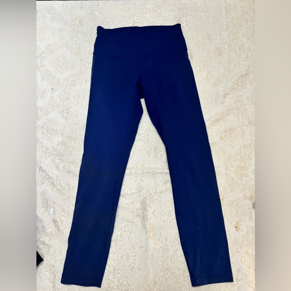 Lululemon leggings Size 6 navy blue good used condition. - Picture 1 of 3